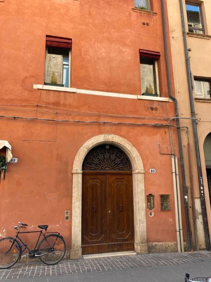 Maison Contrari Leilighet Ferrara Eksteriør bilde